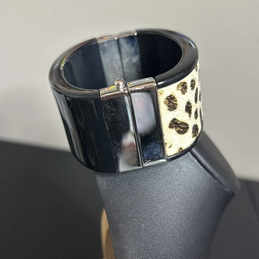 CN Marked Chunky Furry Leopard Print Bangle Clamper Bracelet